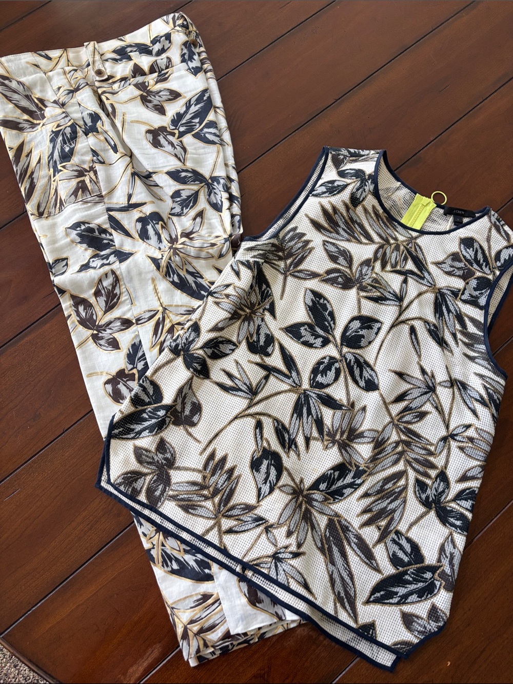 Black and Cream Botanical Mesh Shell with Tan Accents with the matching pants!!!